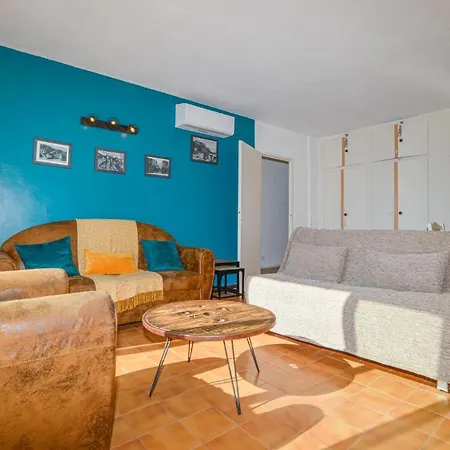 Lejlighed Awesome In Calvi With Wifi And 1 Bedrooms